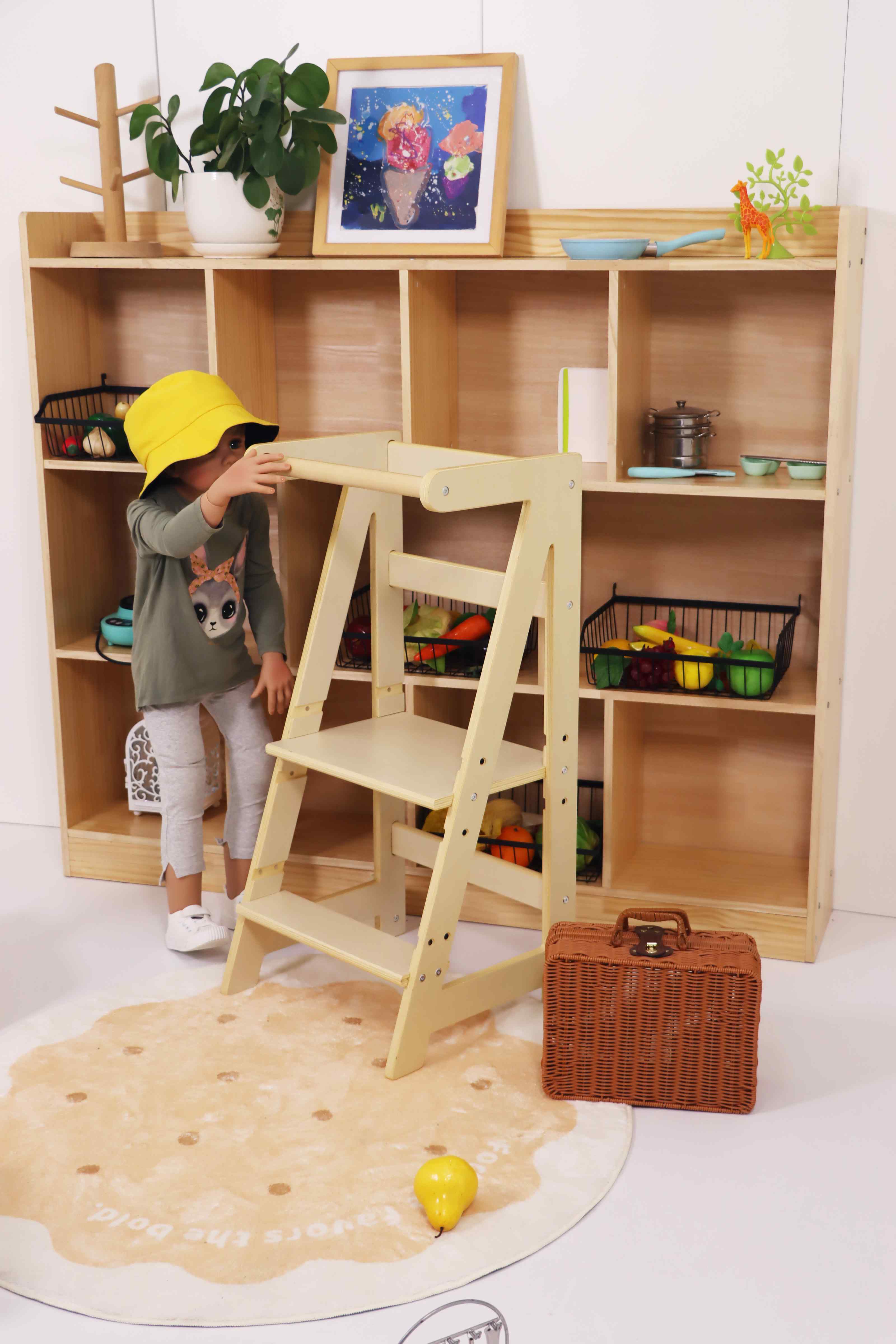 Damoch Family kitchen tower helps children join cooking activities